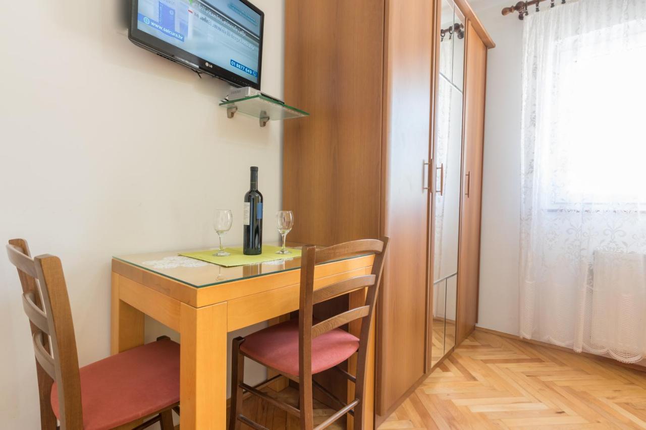 Apartments Baskovic Promajna Exterior photo