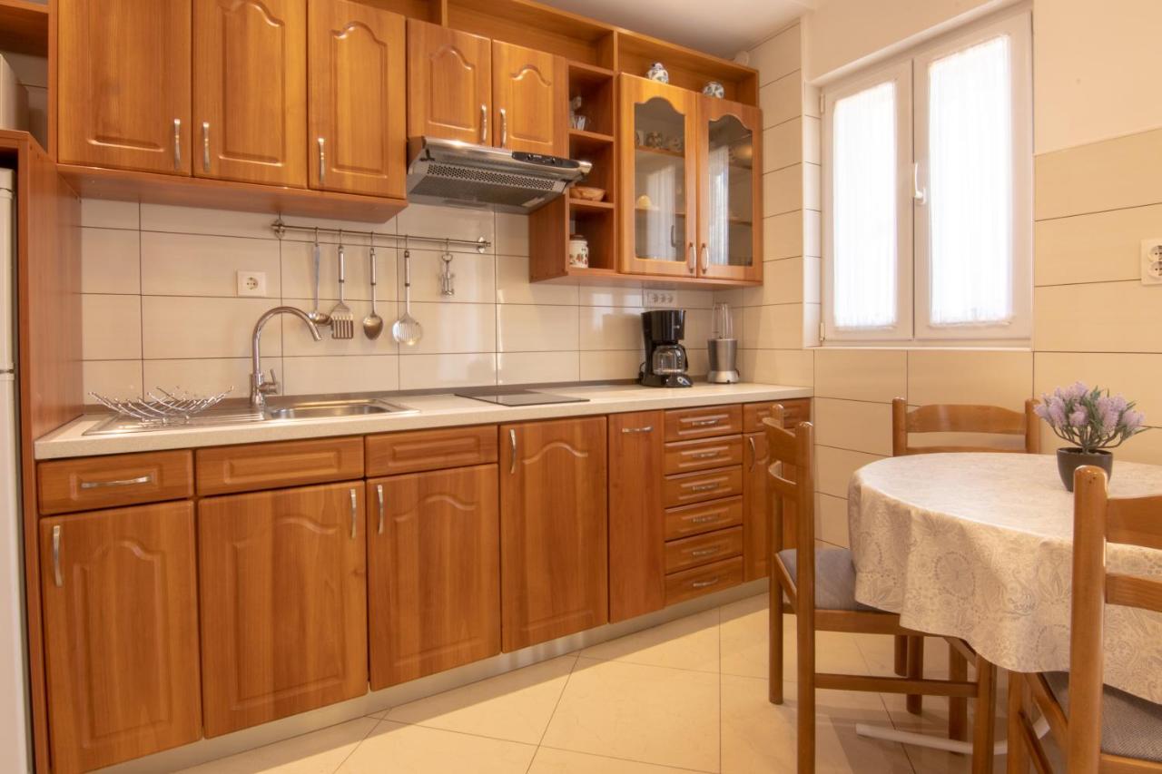 Apartments Baskovic Promajna Exterior photo