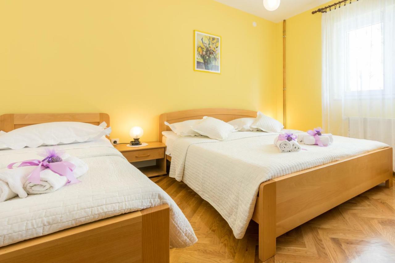 Apartments Baskovic Promajna Exterior photo